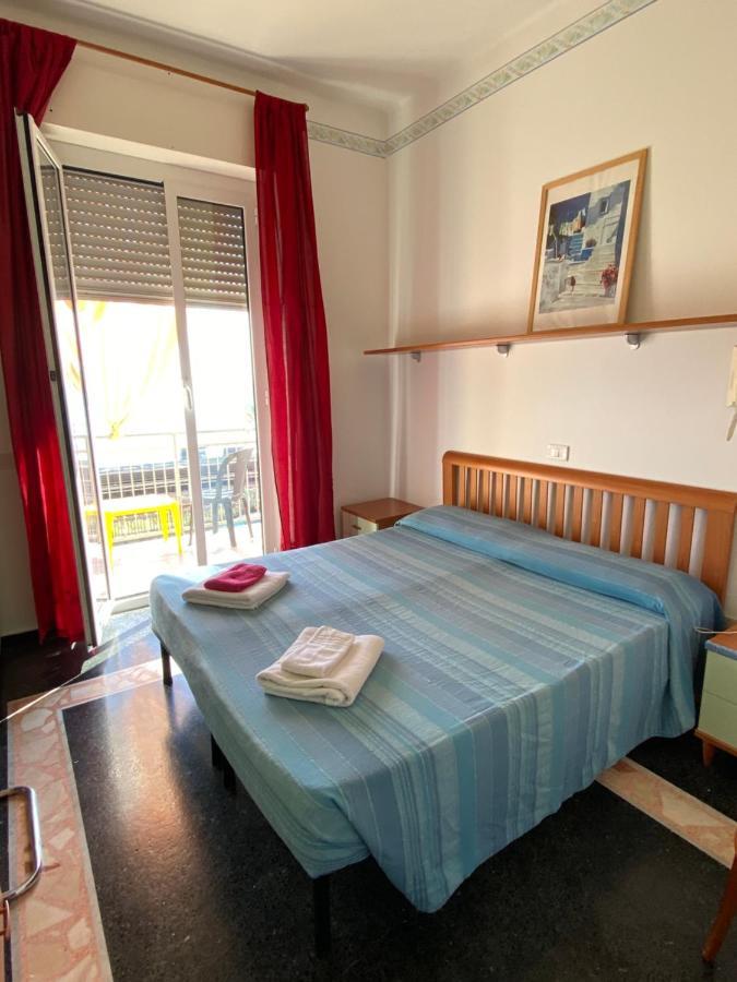 Piccolo Hotel Di Lavagna Luaran gambar