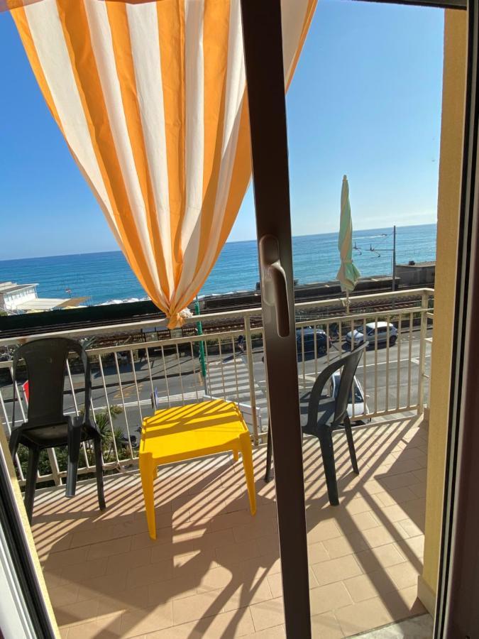 Piccolo Hotel Di Lavagna Luaran gambar