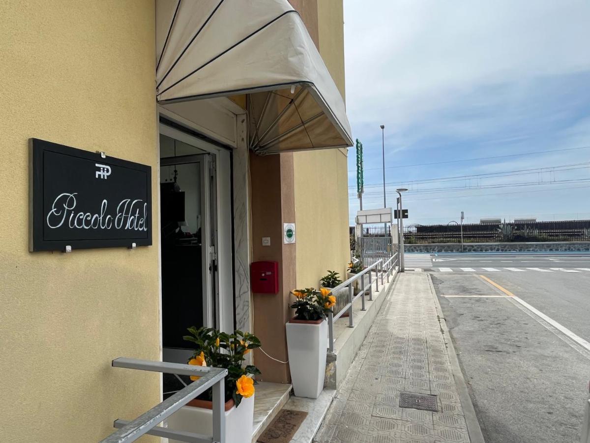 Piccolo Hotel Di Lavagna Luaran gambar