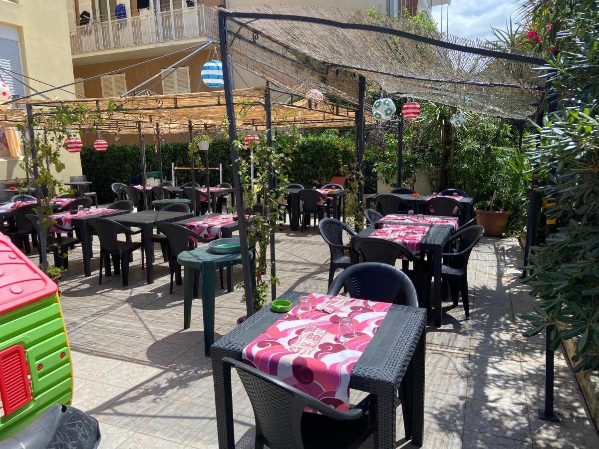Piccolo Hotel Di Lavagna Luaran gambar